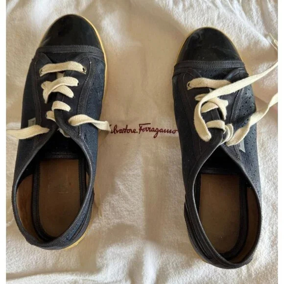 Salvatore Ferragamo Women’s Sneakers Navy Leather Gum Sole Dust Bag Italy 7.5 - Picture 3 of 16